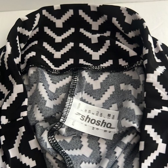 SHOSHO wide leg pants, new. - Picture 3 of 6